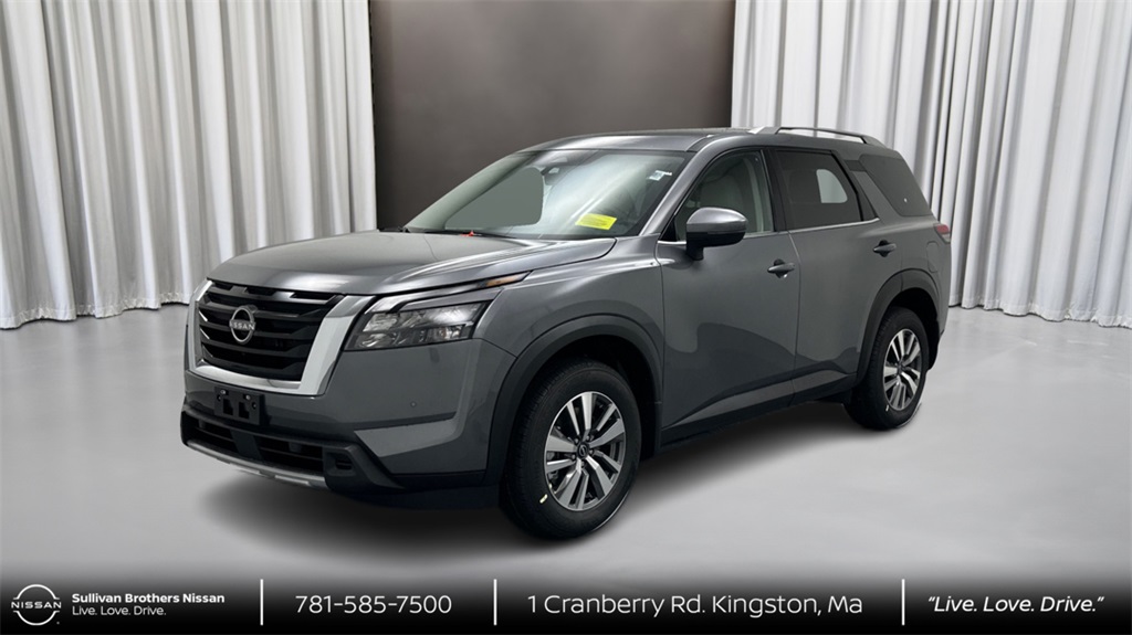2025 Nissan Pathfinder SL's photo