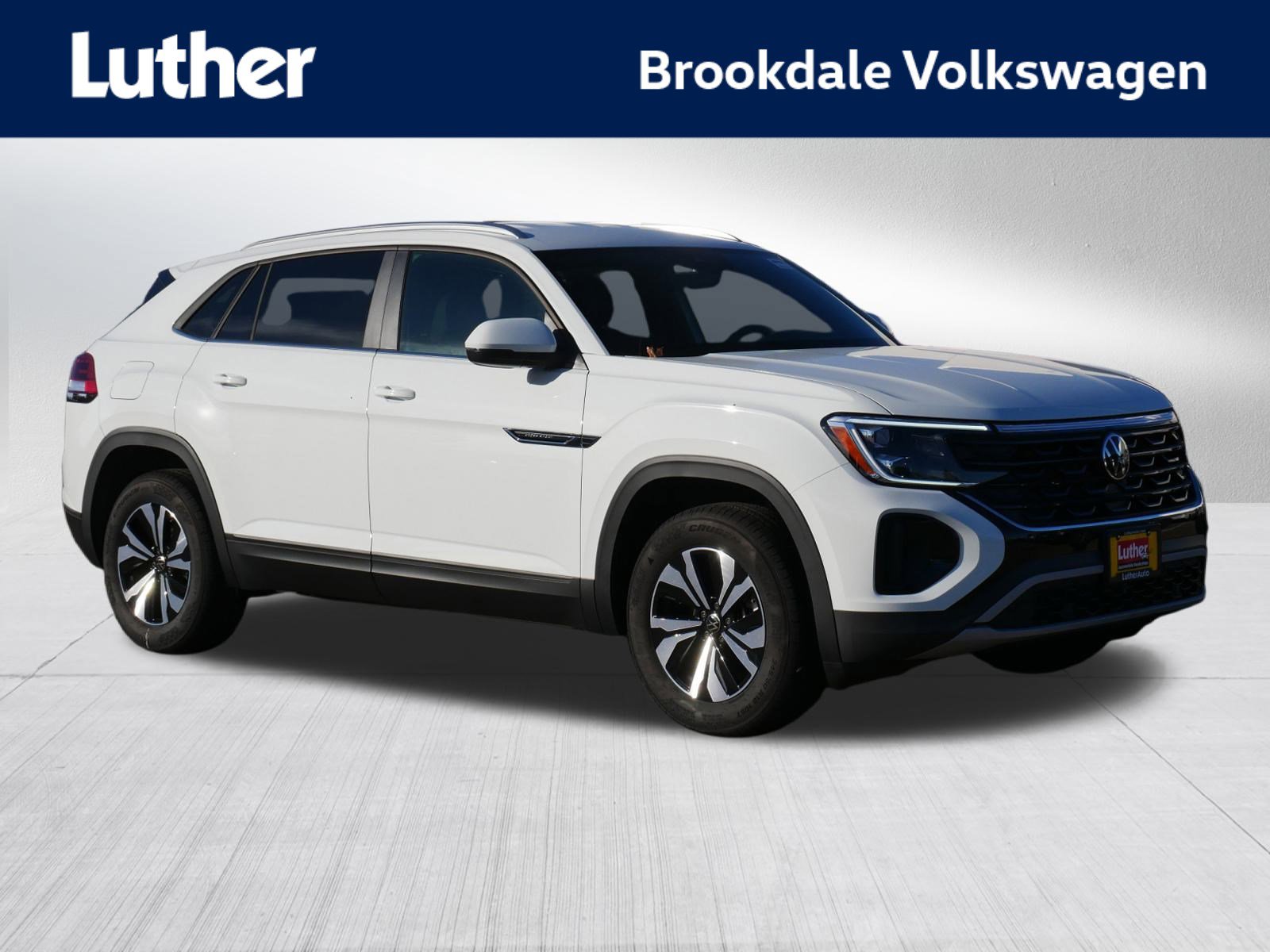 2025 Volkswagen Atlas Cross Sport SE's photo