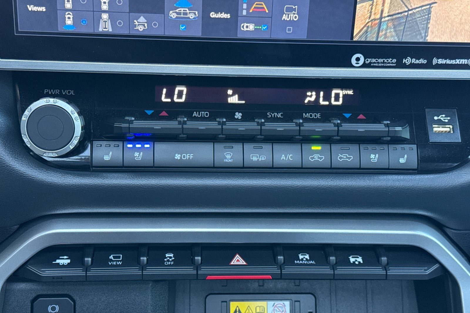 2022 Toyota Tundra Platinum photo 18