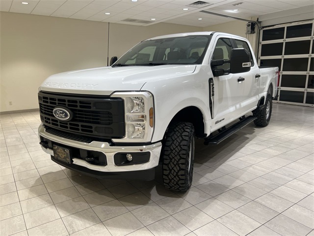 2025 Ford F-250 Super Duty XL's photo