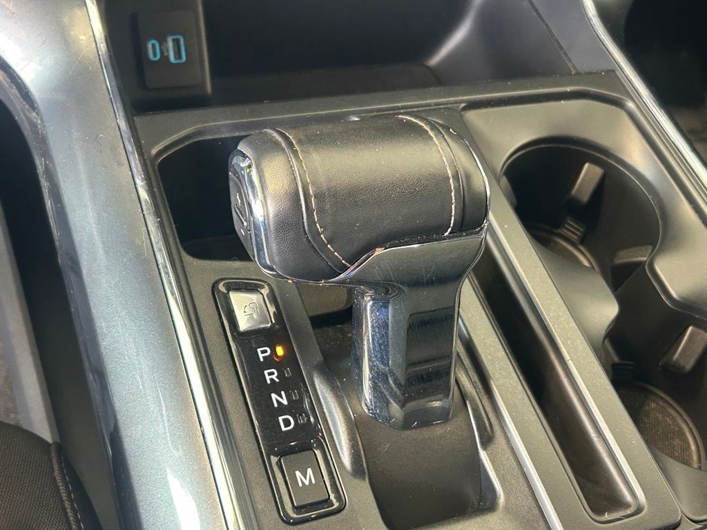 2022 Ford F-150 XLT photo 12