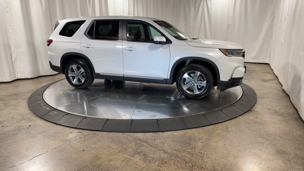 2025 Honda Pilot EX-L photo 2