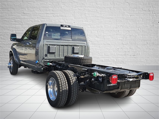 2026 Ram 4500 photo 3