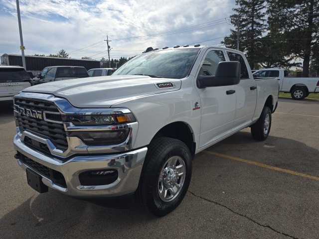 2025 Ram 2500 Tradesman photo 3