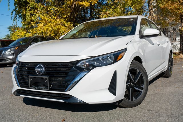 2025 Nissan Sentra SV's photo