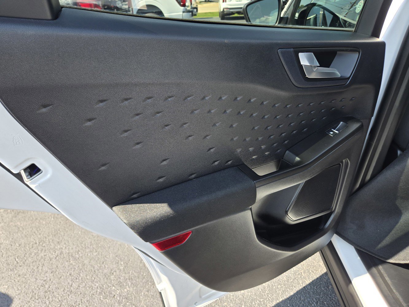 2020 Ford Escape SE Sport Hybrid photo 33