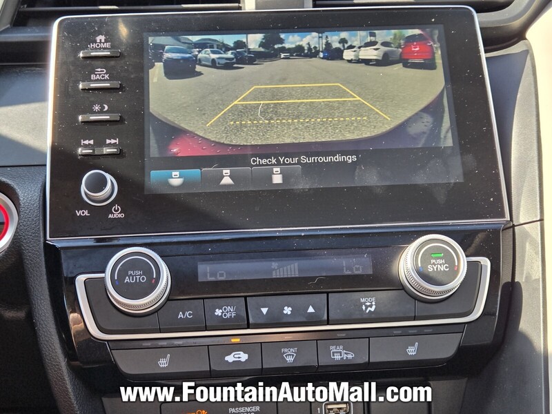 2019 Honda Insight Touring photo 22