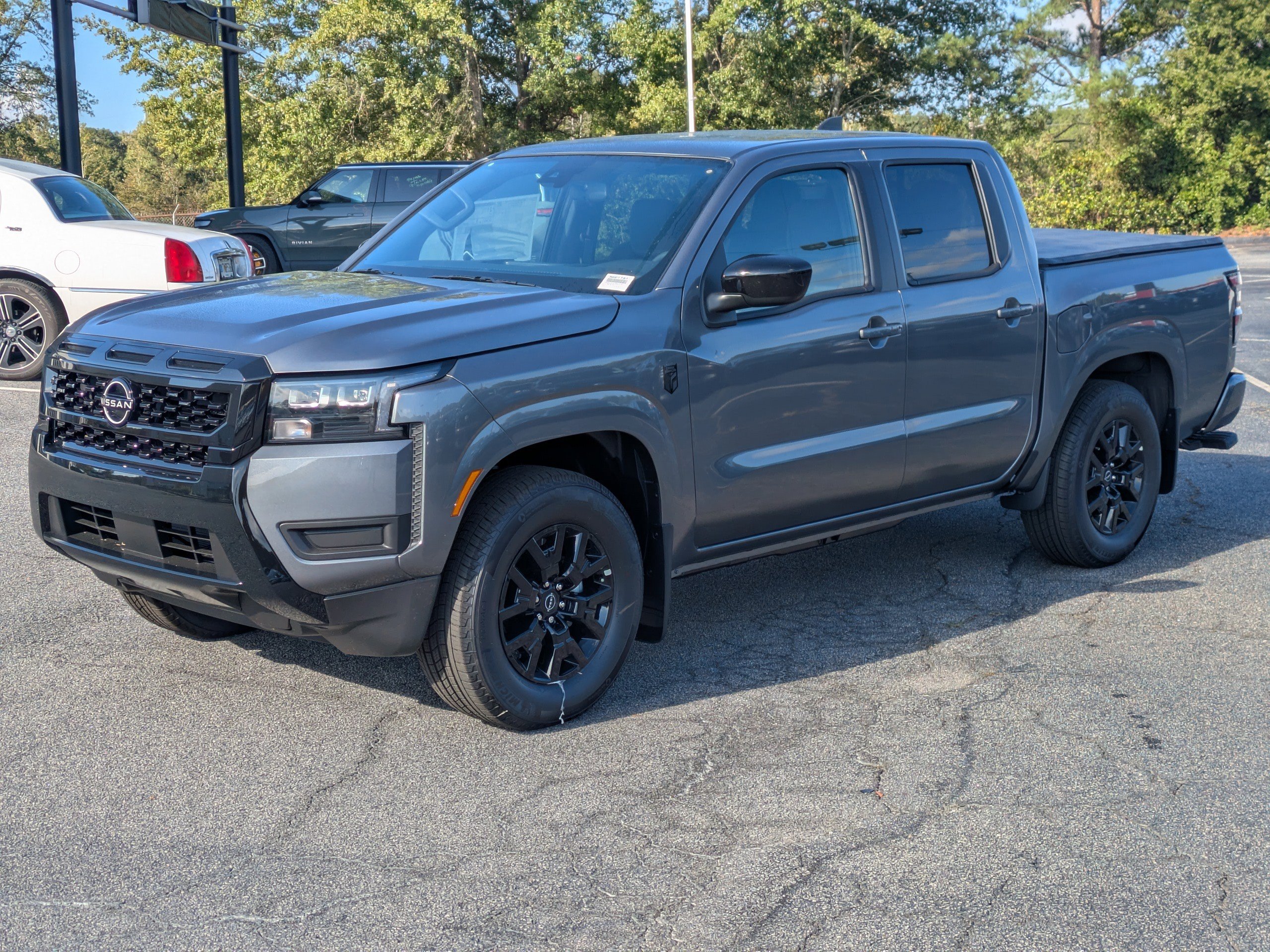 2026 Nissan Frontier Crew Cab SV photo 4