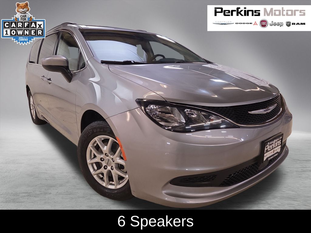 2021 Chrysler Voyager's photo