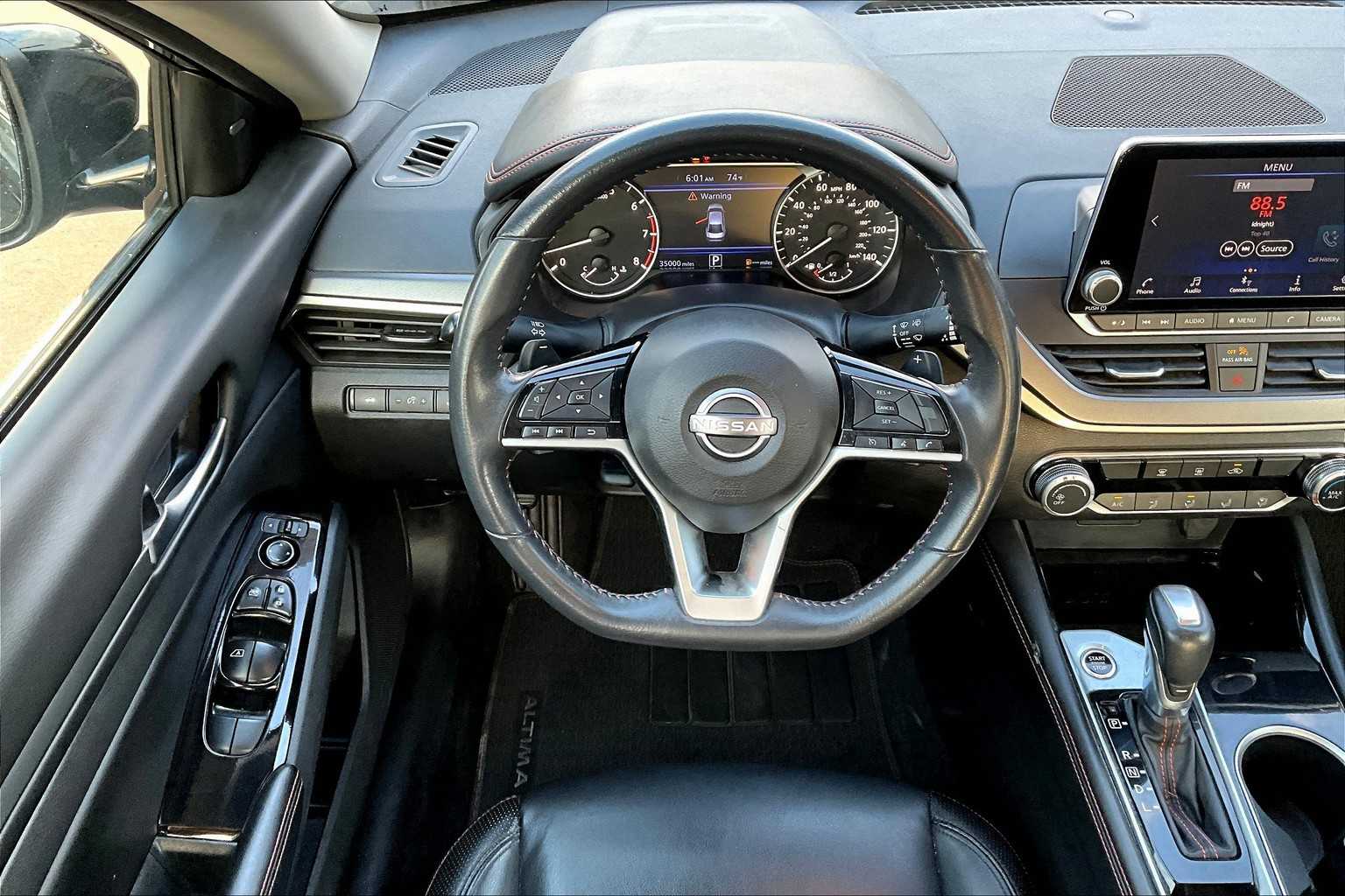 2024 Nissan Altima 2.5 SR photo 5