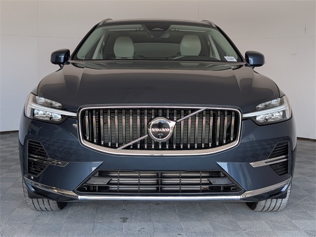 2023 Volvo XC60 Recharge Hybrid T8 Plus photo 3