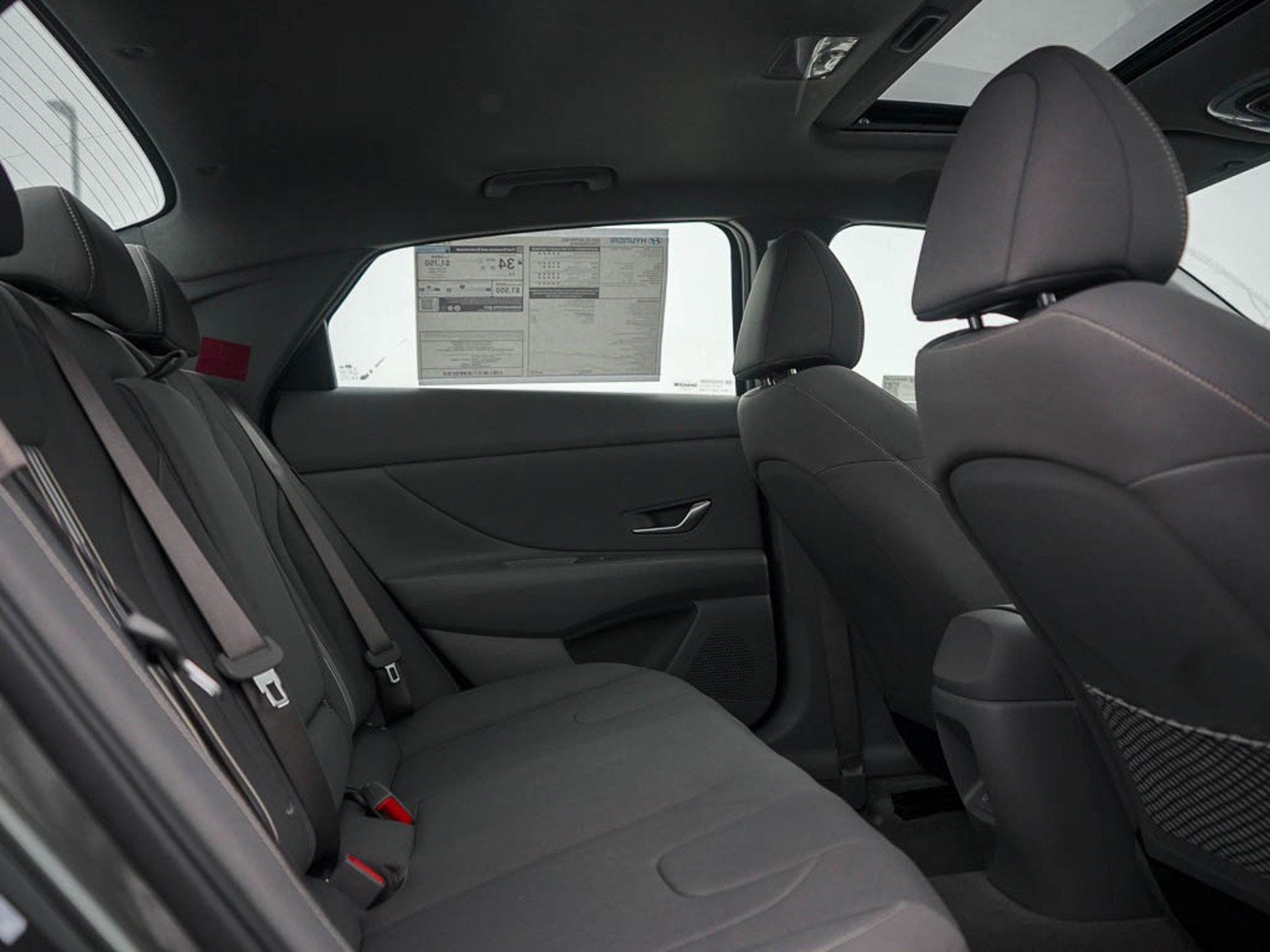 2025 Hyundai Elantra SEL Convenience photo 10