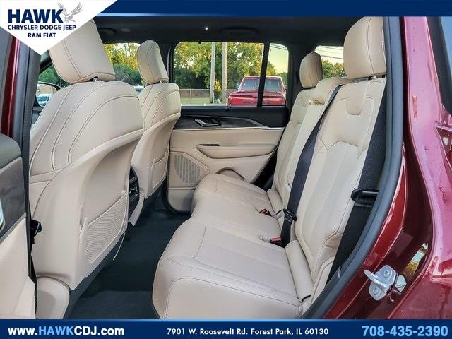 2024 JEEP GRAND CHEROKEE - Image 11