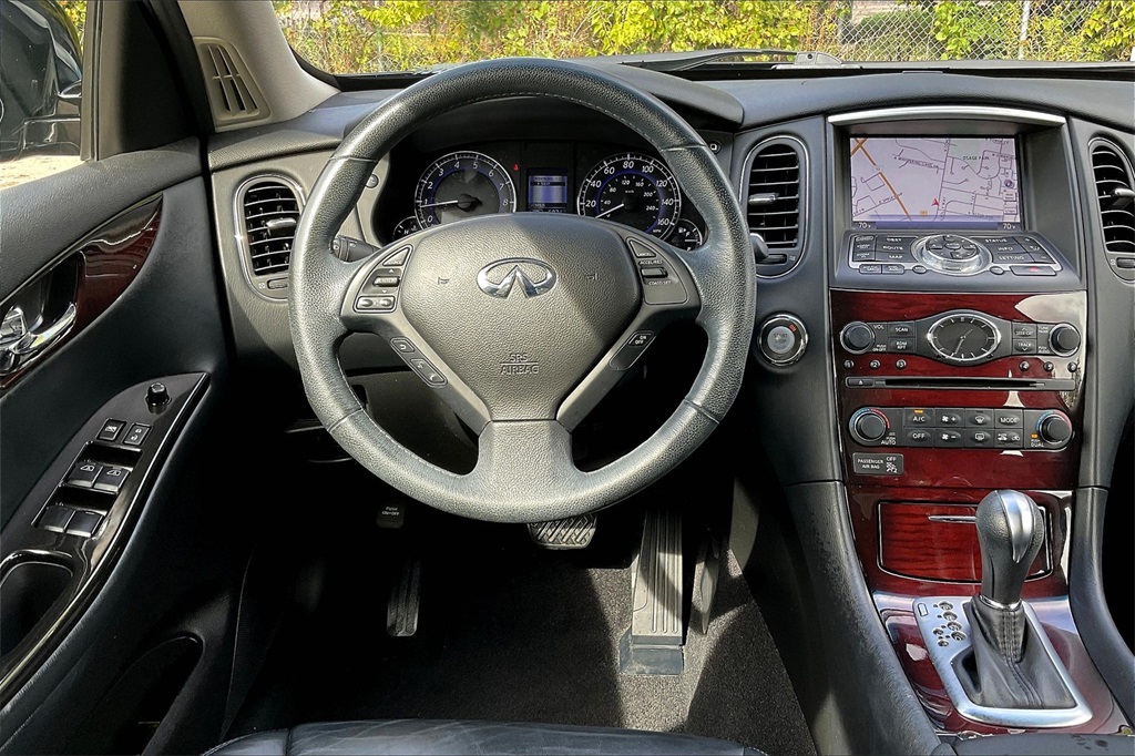 2014 Infiniti QX50 Journey photo 2