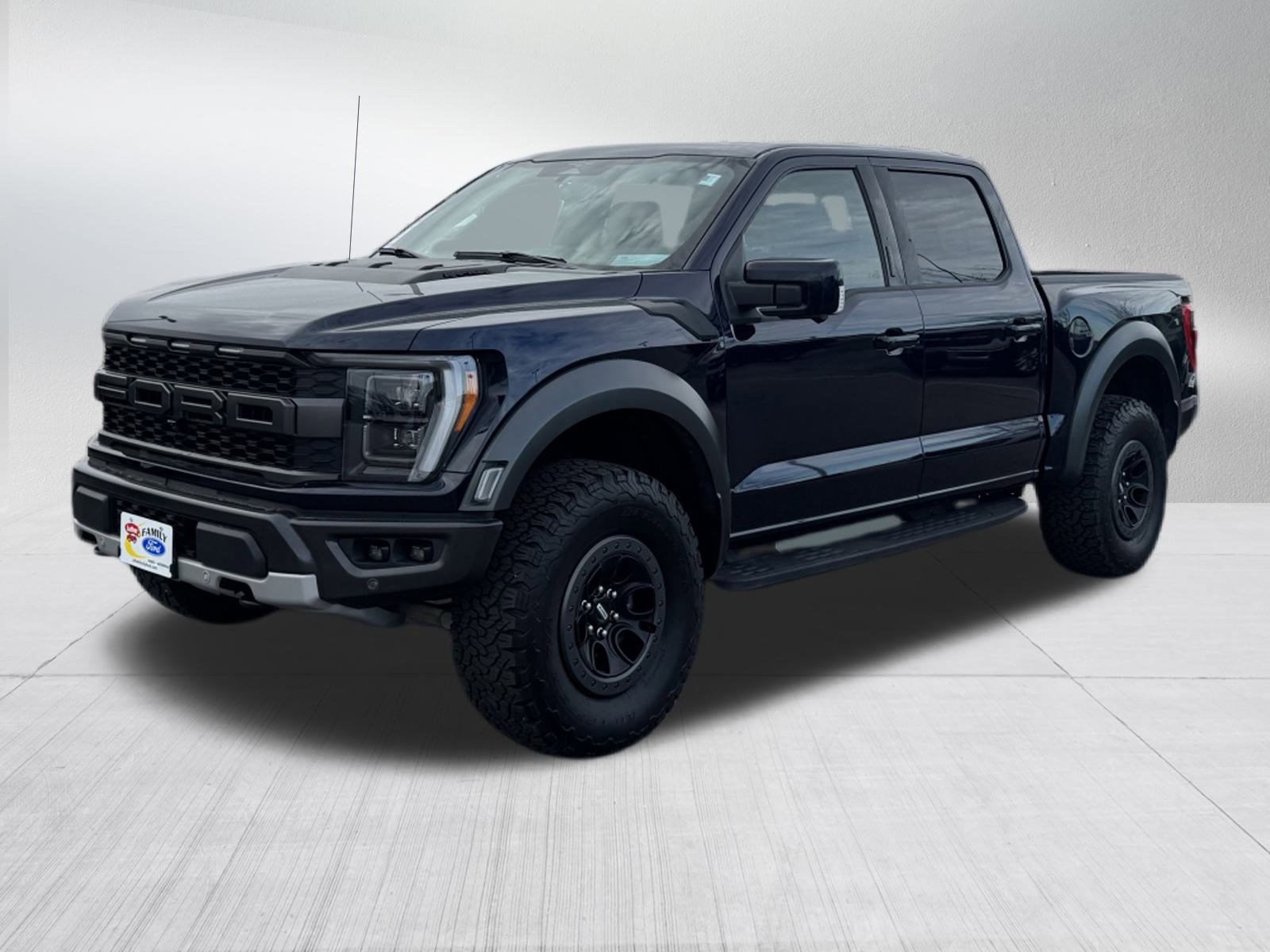 2023 Ford F-150 Raptor photo 3