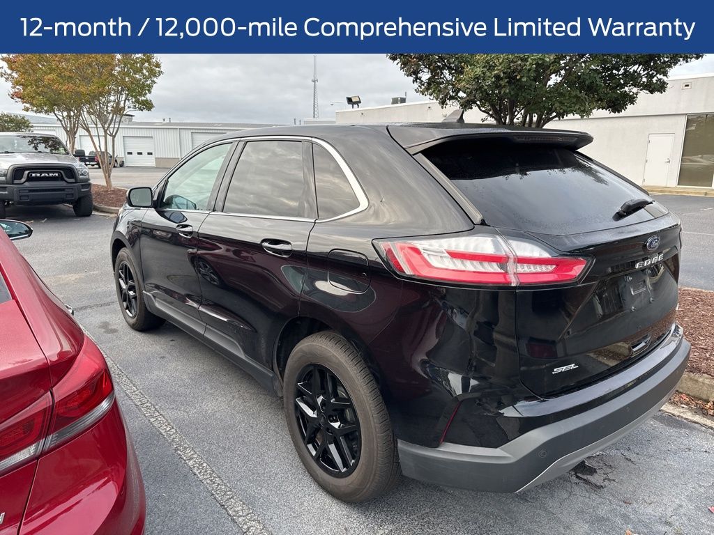2023 Ford Edge SEL photo 3