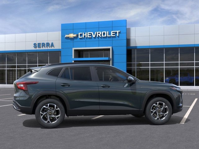 2026 Chevrolet Trax LT photo 3