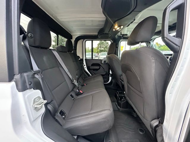 2023 Jeep Gladiator Willys photo 31