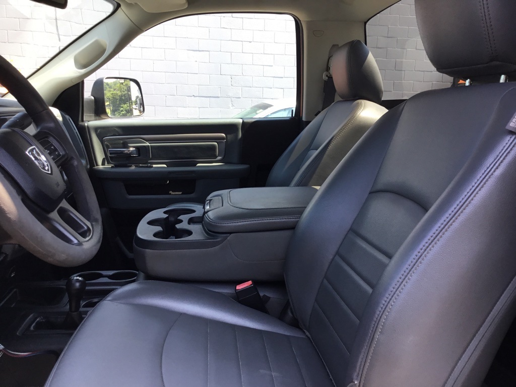 2018 Ram 2500 Tradesman photo 4