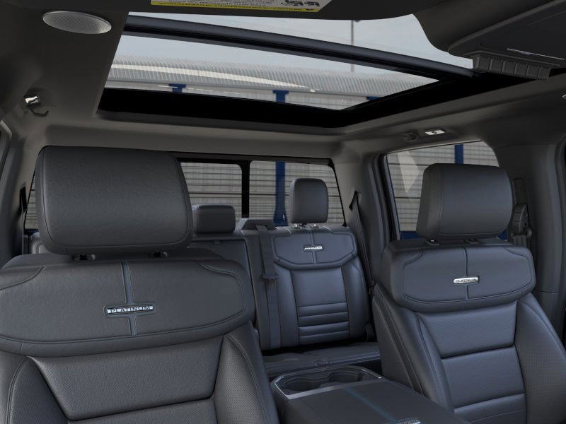 2025 Ford F-350 Platinum photo 18