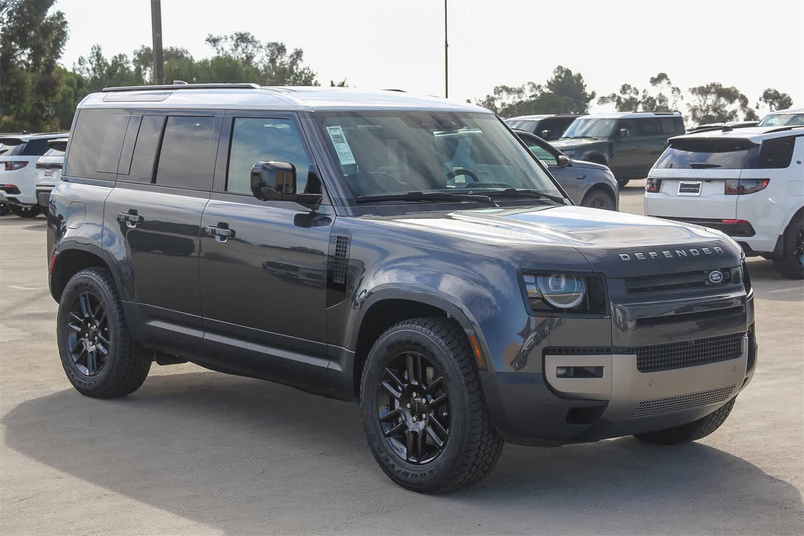 2026 Land Rover Defender 110 S photo 3