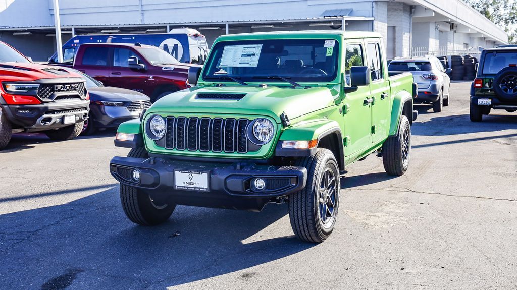 2025 Jeep Gladiator Sport S photo 4