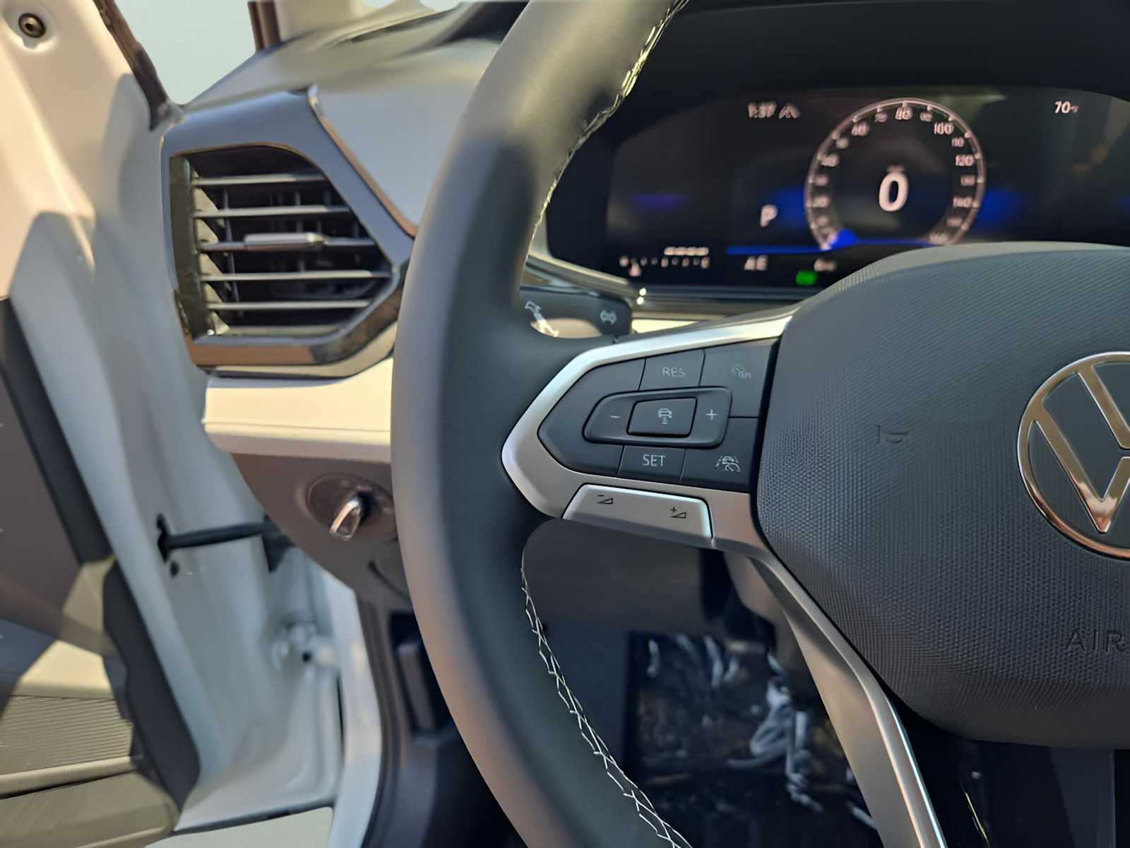 2025 Volkswagen Taos S photo 18