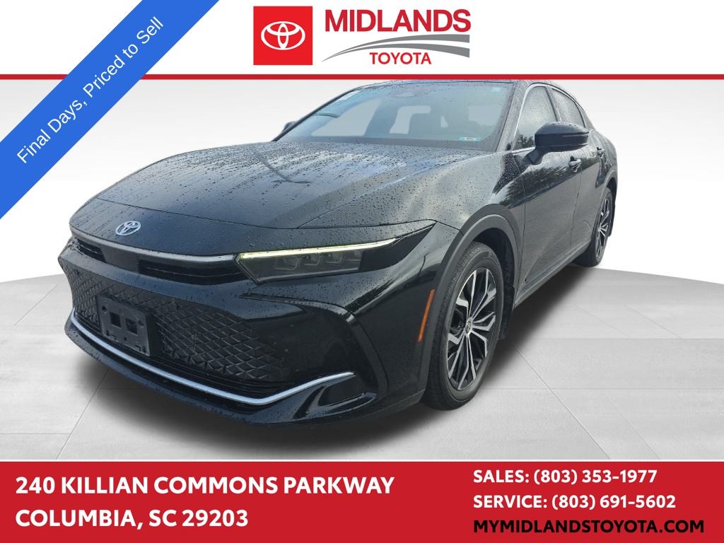 2024 Toyota Crown Limited's photo