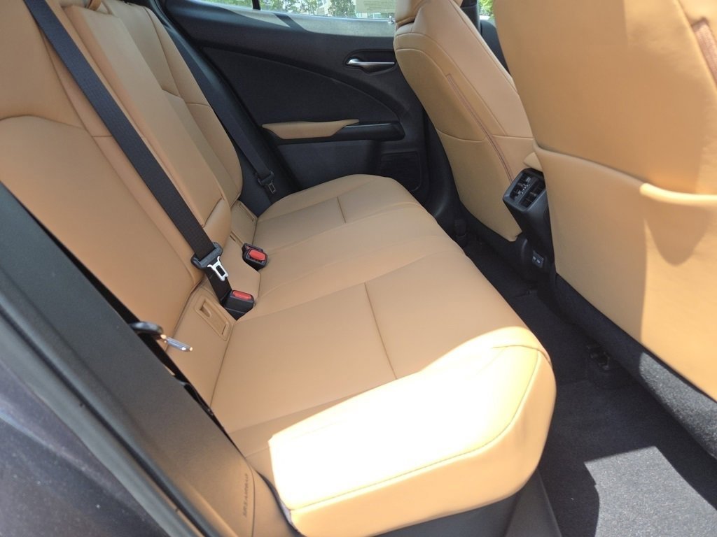 2025 Lexus UX Premium photo 5