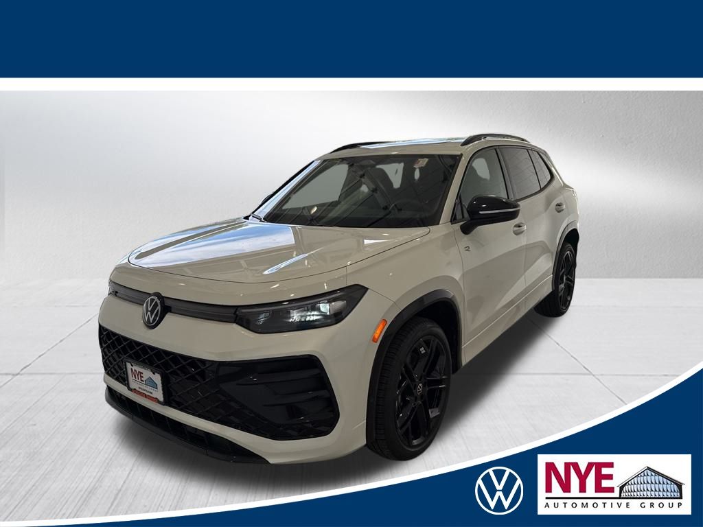 2025 Volkswagen Tiguan SE R-LINE BLACK's photo