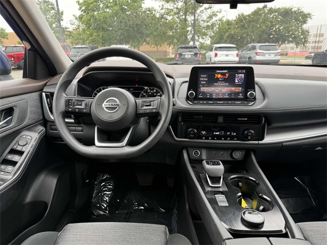 2021 Nissan Rogue SV photo 15