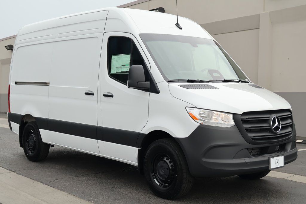2026 Mercedes-Benz Sprinter Cargo Van Base's photo