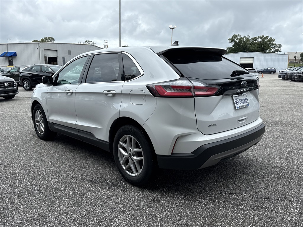 2023 Ford Edge SEL photo 4