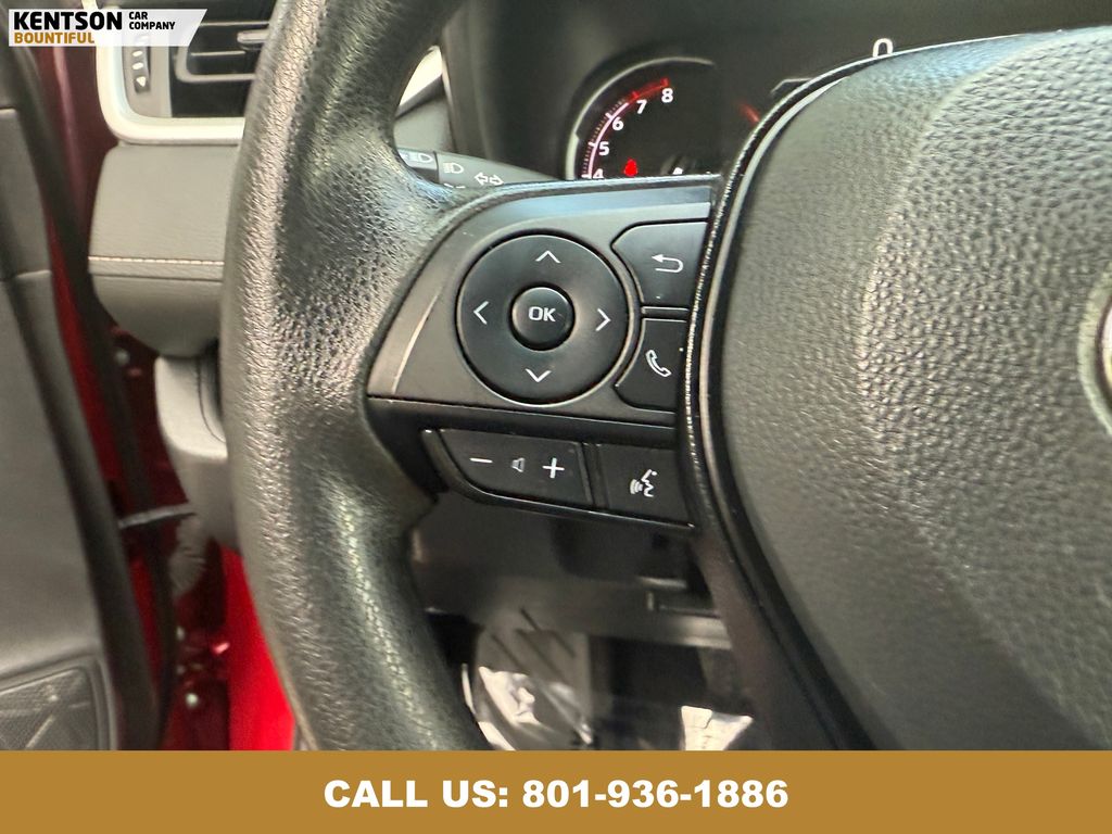 2024 Toyota RAV4 LE photo 18