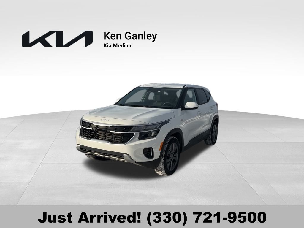 2024 Kia Seltos LX's photo