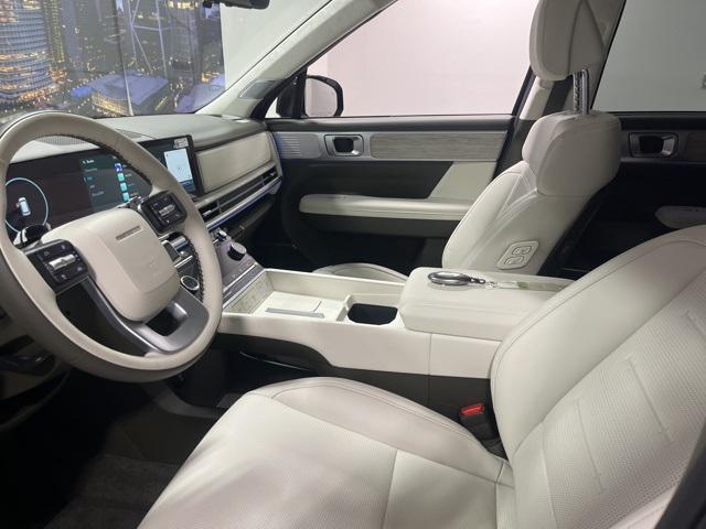 2025 Hyundai Santa Fe photo 4