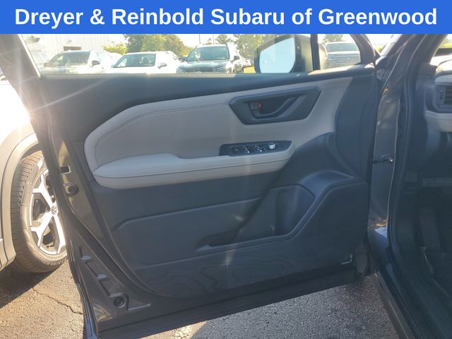 2025 Subaru Forester Premium photo 17