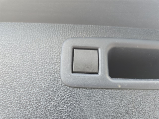 2021 Toyota Highlander L photo 30