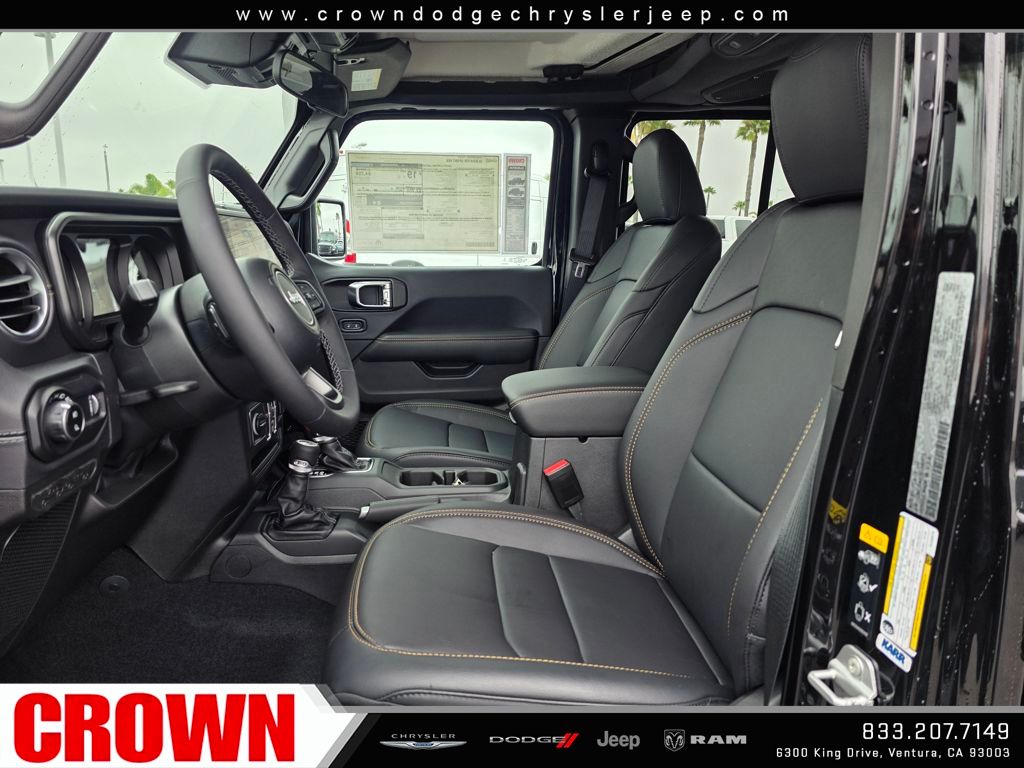 2025 Jeep Gladiator Sport photo 16