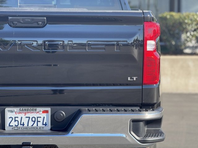 2025 Chevrolet Silverado 1500 LT photo 4