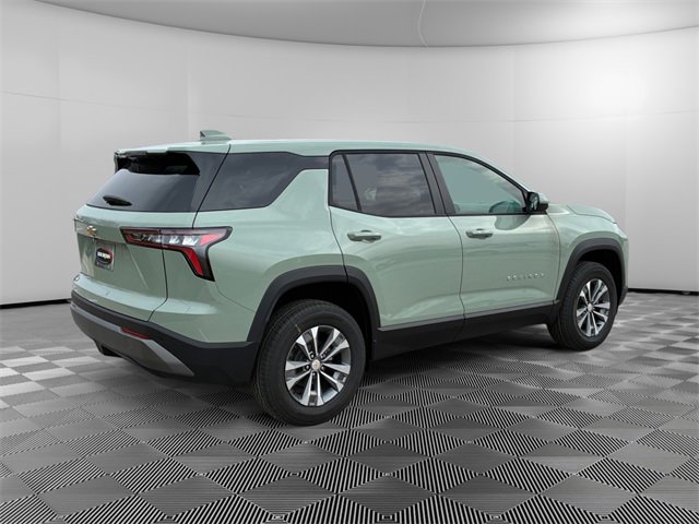 2026 Chevrolet Equinox LT photo 3