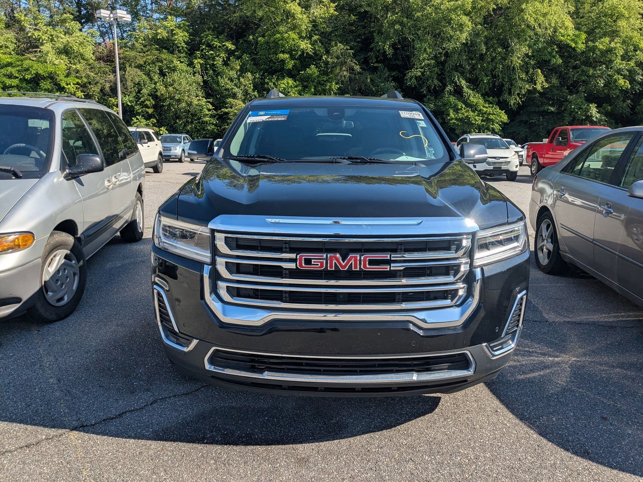 2023 Gmc Acadia SLE photo 2