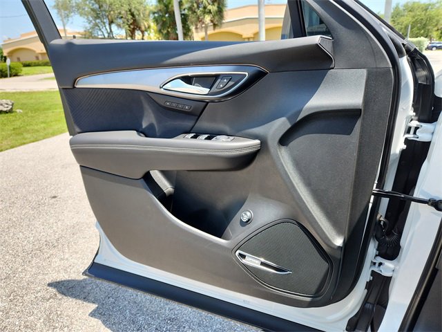 2025 Buick Envision Sport Touring photo 19
