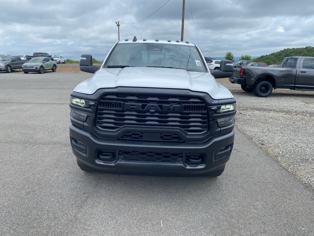 2025 Ram 3500 Tradesman photo 2