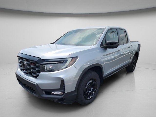 2025 Honda Ridgeline TrailSport photo 2