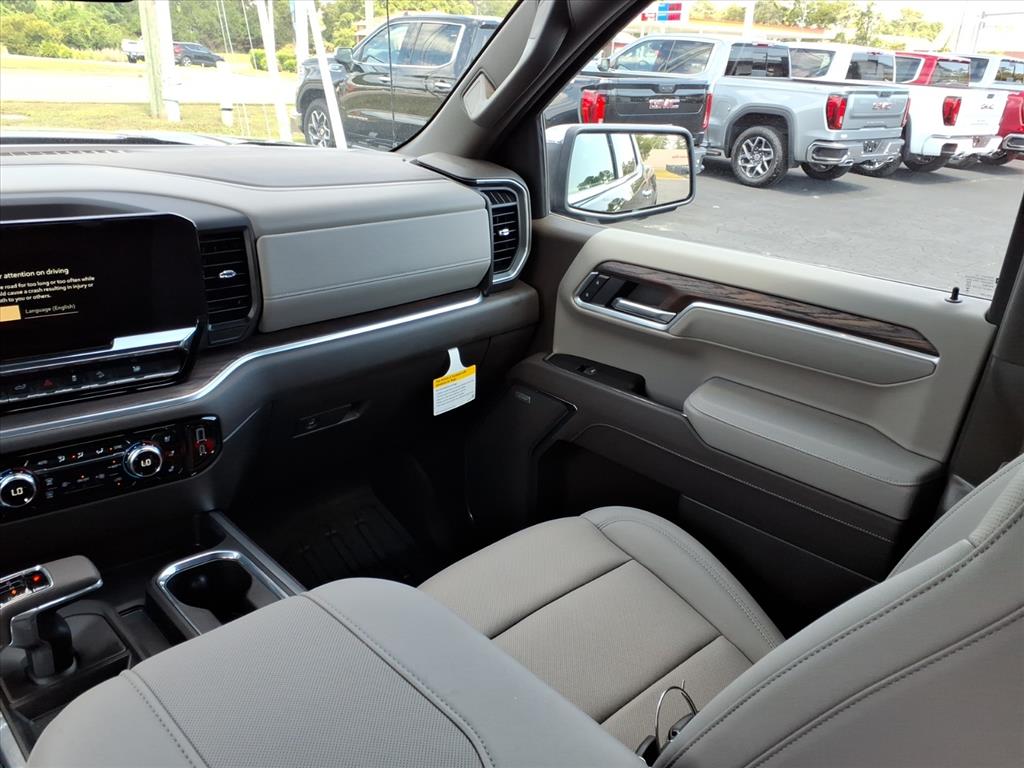 2025 Gmc Sierra 1500 SLT photo 10