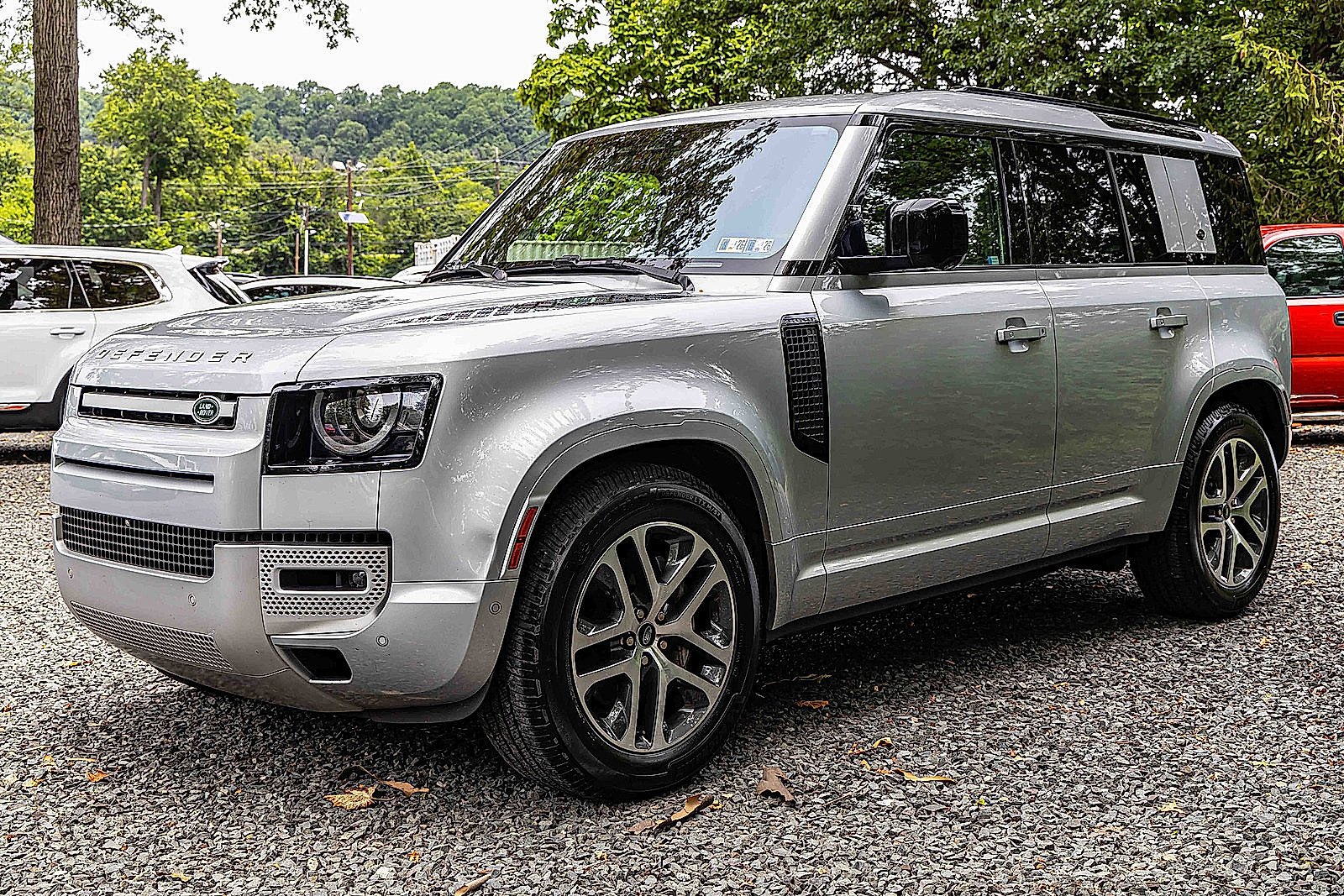 2022 Land Rover Defender XS Edition photo 3