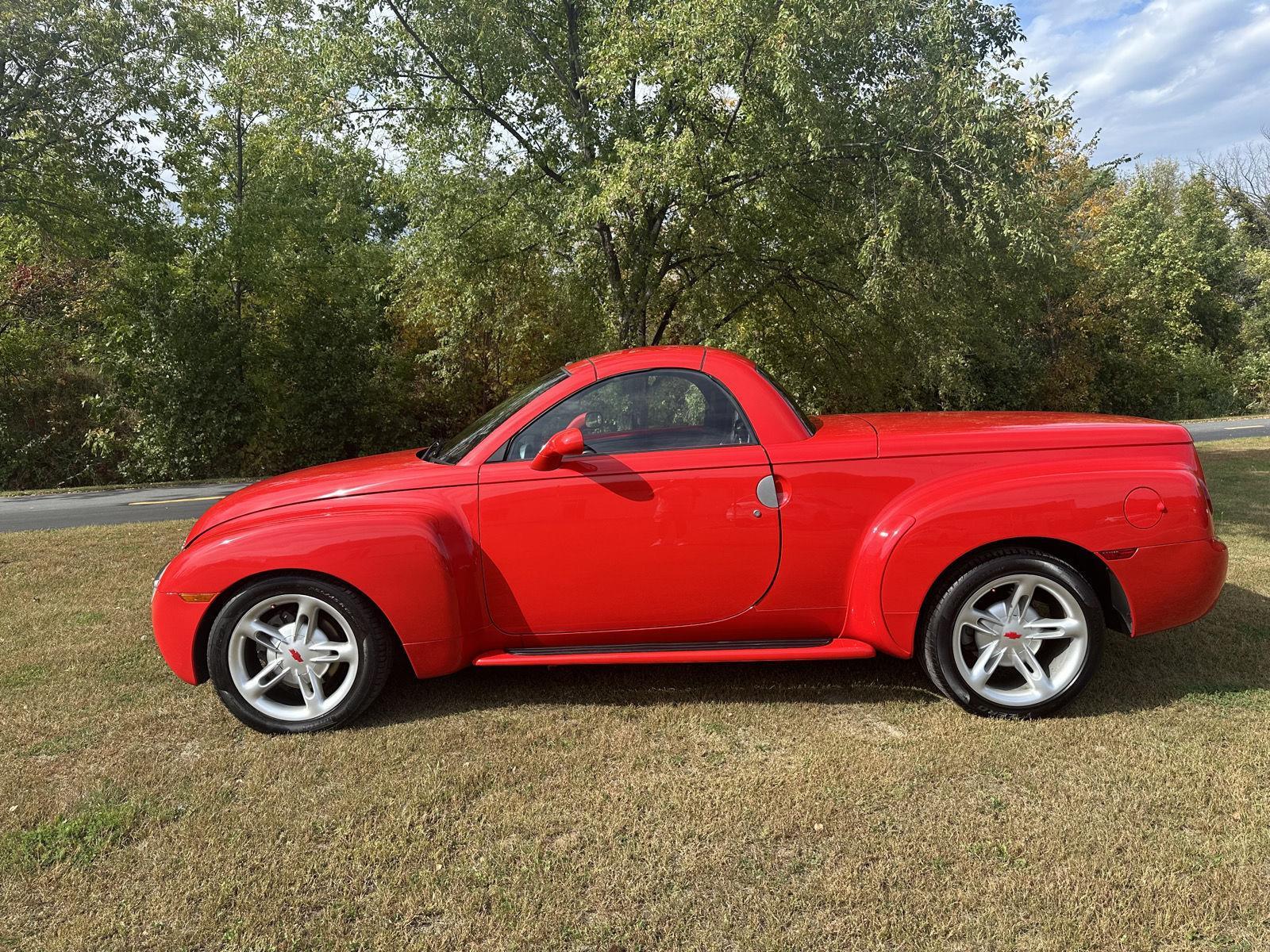 Used 2004 Chevrolet SSR LS with VIN 1GCES14PX4B108780 for sale in Waconia, Minnesota