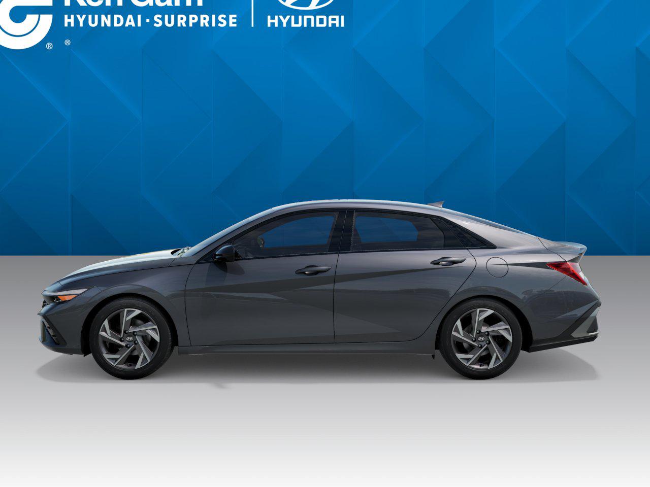 2026 Hyundai Elantra SEL Sport photo 2