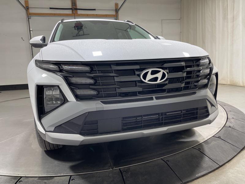 2026 Hyundai Tucson Hybrid SEL photo 2